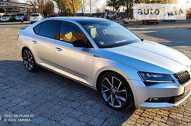 Седан Skoda Superb 2017 в Чернівцях