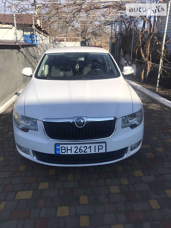 Лифтбек Skoda Superb 2011 в Подольске