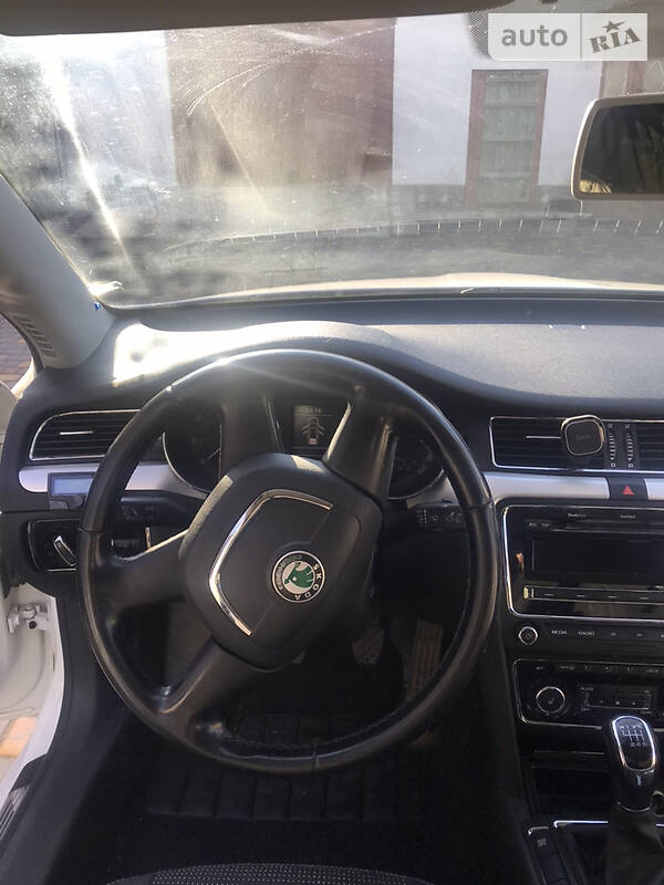 Лифтбек Skoda Superb 2011 в Подольске