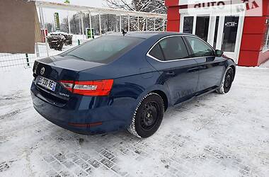 Седан Skoda Superb 2016 в Луцьку