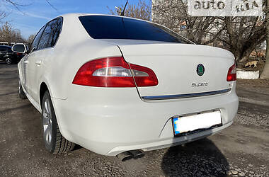 Седан Skoda Superb 2008 в 