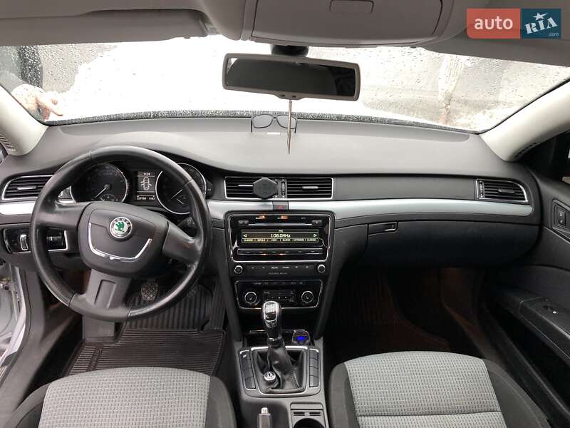 Лифтбек Skoda Superb 2009 в Иршаве фото 9 Лифтбек Skoda Superb 2009 в Иршаве