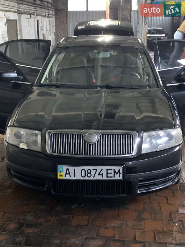 Лифтбек Skoda Superb 2002 в Славутиче
