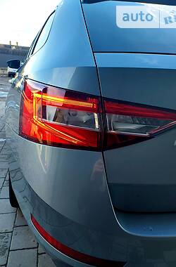 Универсал Skoda Superb 2015 в Бродах