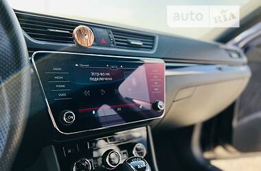 Седан Skoda Superb 2018 в 