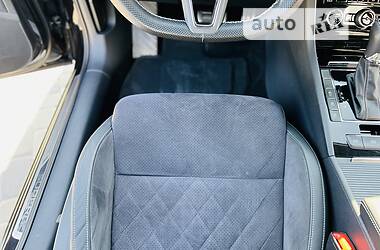 Седан Skoda Superb 2018 в 