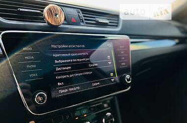 Седан Skoda Superb 2018 в 