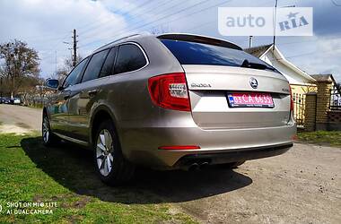 Универсал Skoda Superb 2015 в Луцке