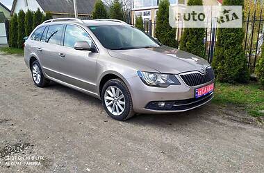 Универсал Skoda Superb 2015 в Луцке