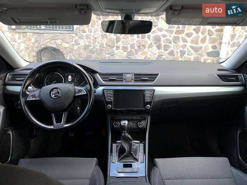 Ліфтбек Skoda Superb 2016 в Бродах