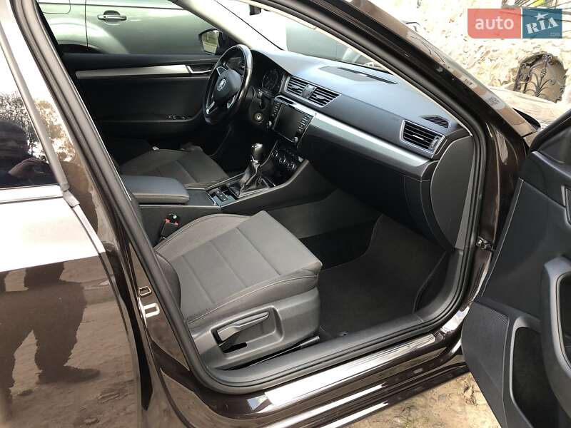 Ліфтбек Skoda Superb 2016 в Бродах