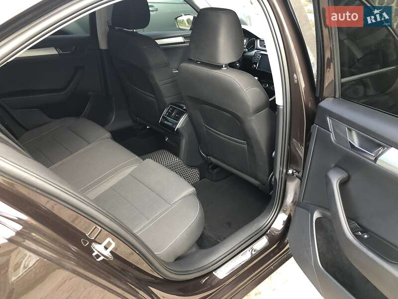 Ліфтбек Skoda Superb 2016 в Бродах