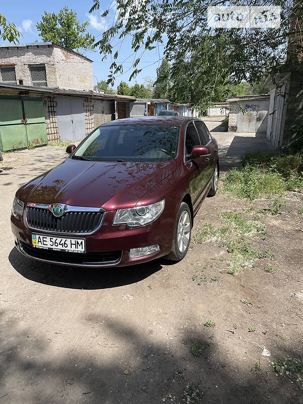 Skoda Superb 2012