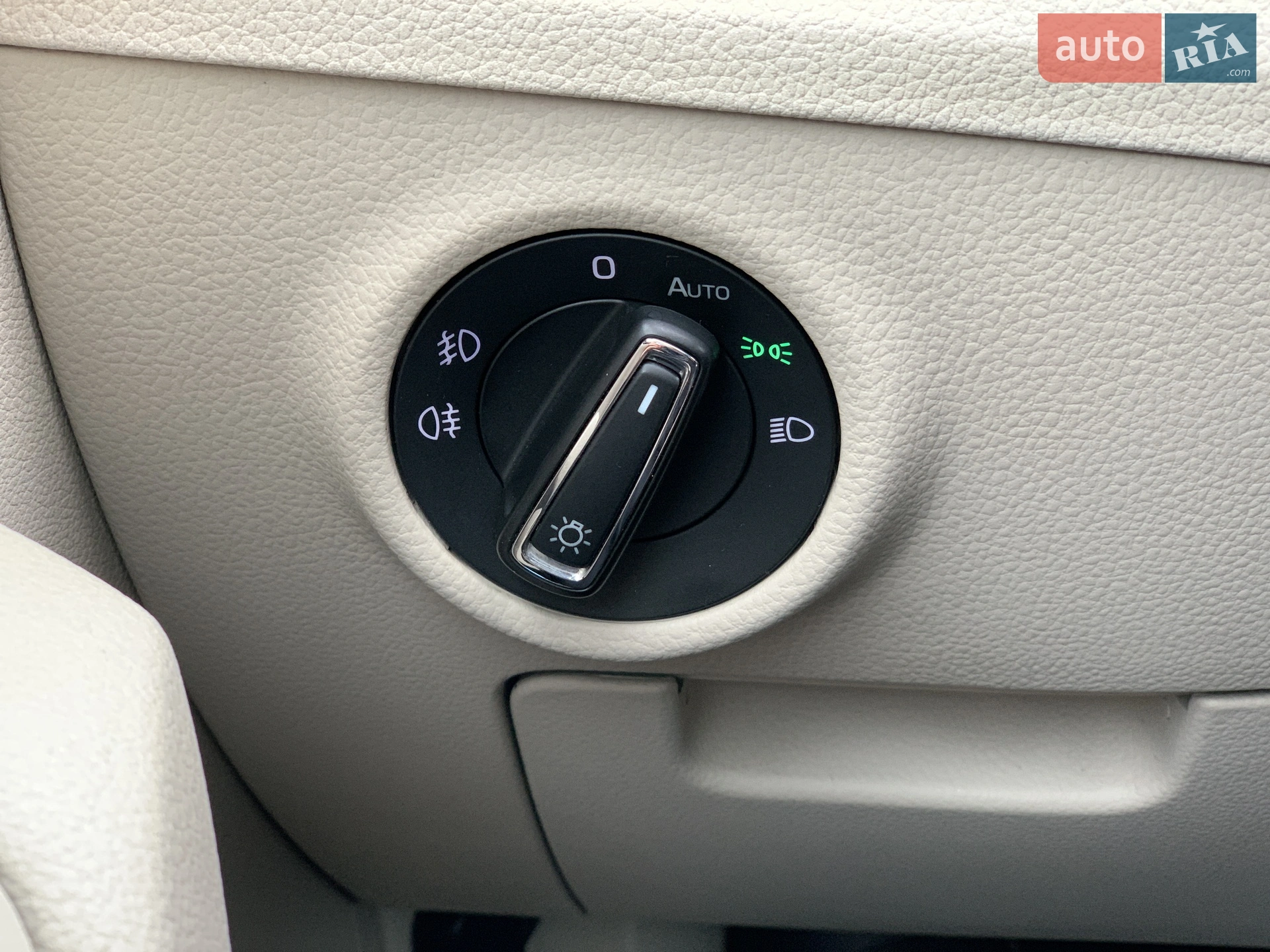 2015 Skoda Superb - мініатюра 28