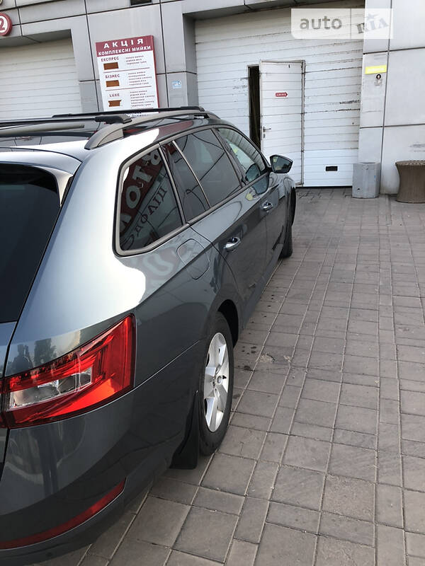 Универсал Skoda Superb 2016 в Кривом Роге