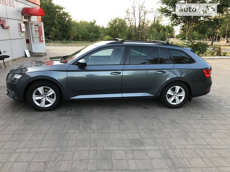 Универсал Skoda Superb 2016 в Кривом Роге