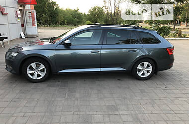 Універсал Skoda Superb 2016 в  фото 6 Універсал Skoda Superb 2016 в