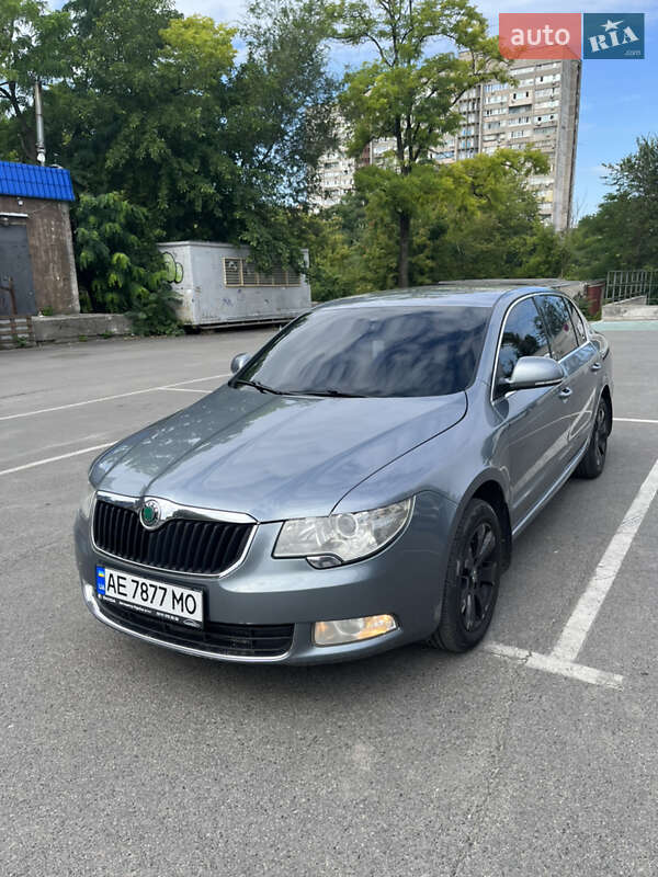Skoda Superb 2012
