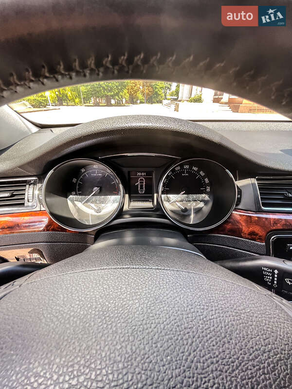 Лифтбек Skoda Superb 2013 в Кривом Роге