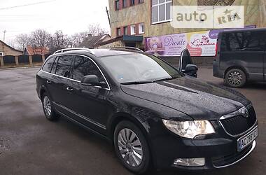 Універсал Skoda Superb 2010 в Нововолинську