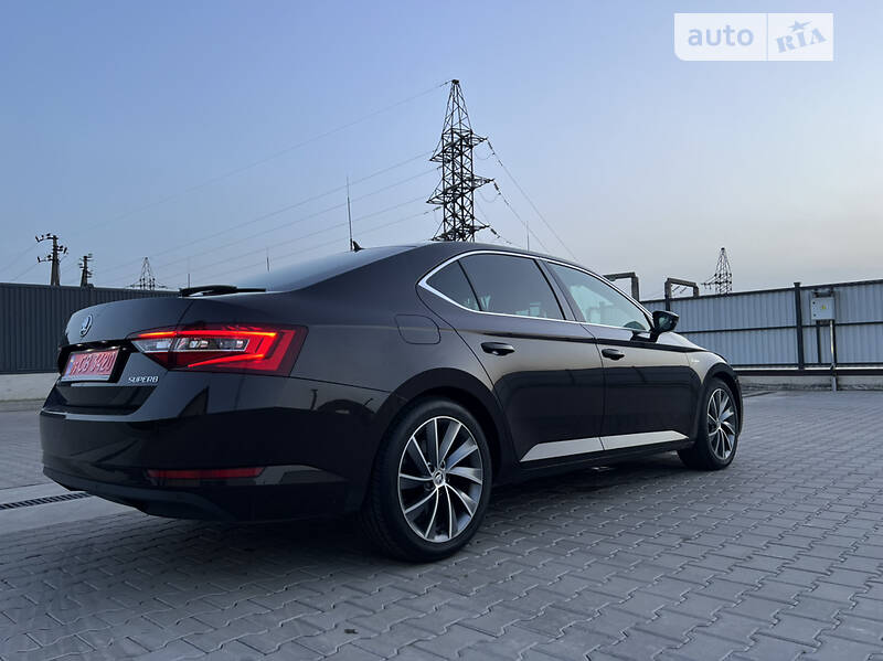 Ліфтбек Skoda Superb 2017 в Луцьку