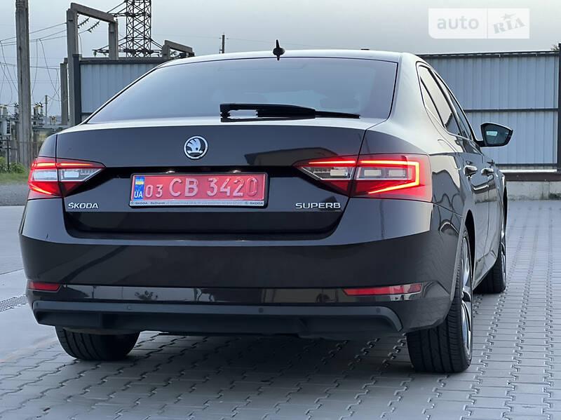 Ліфтбек Skoda Superb 2017 в Луцьку