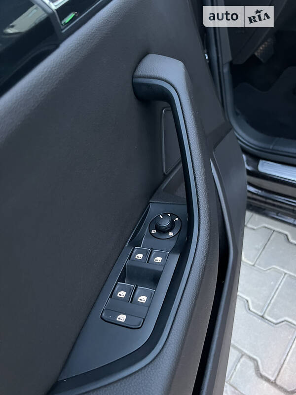 Ліфтбек Skoda Superb 2017 в Луцьку
