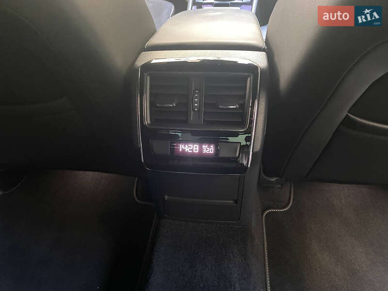 Лифтбек Skoda Superb 2017 в Киеве фото 17 Лифтбек Skoda Superb 2017 в Киеве