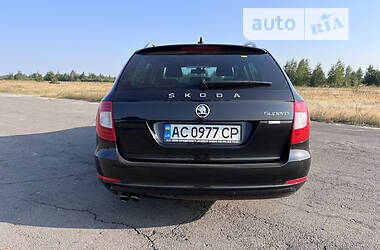 Универсал Skoda Superb 2012 в Любешове