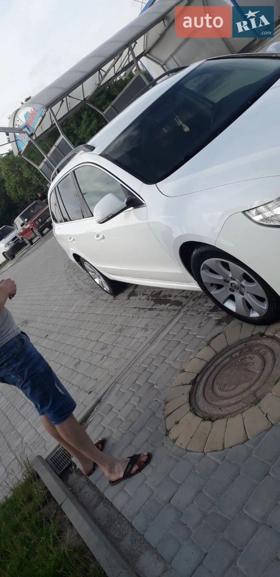 2010 Skoda Superb - мініатюра 6