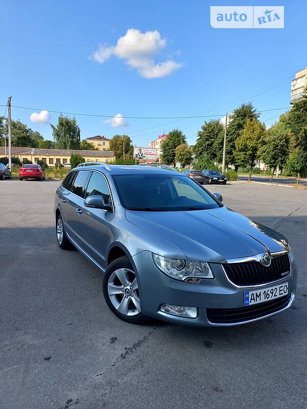 Универсал Skoda Superb 2011 в 