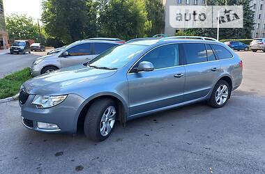 Универсал Skoda Superb 2011 в 