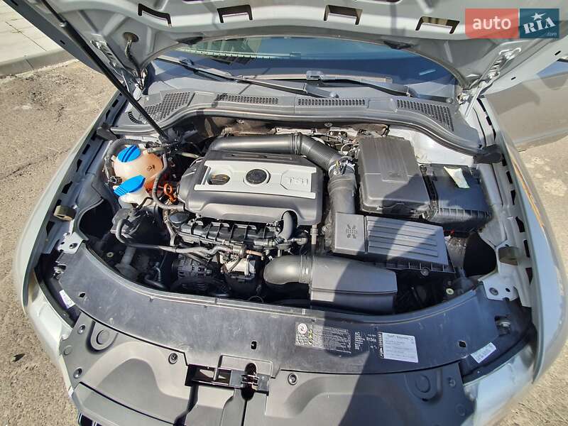 Лифтбек Skoda Superb 2013 в Луцке