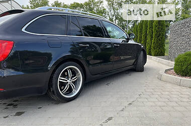 Універсал Skoda Superb 2012 в Самборі