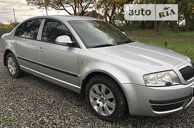 Лифтбек Skoda Superb 2008 в Ужгороде