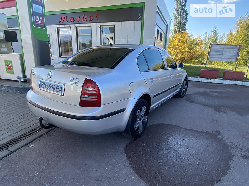 Ліфтбек Skoda Superb 2004 в Білопіллі