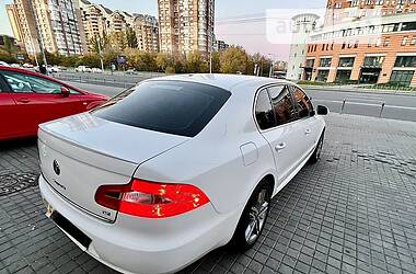 Лифтбек Skoda Superb 2011 в Киеве