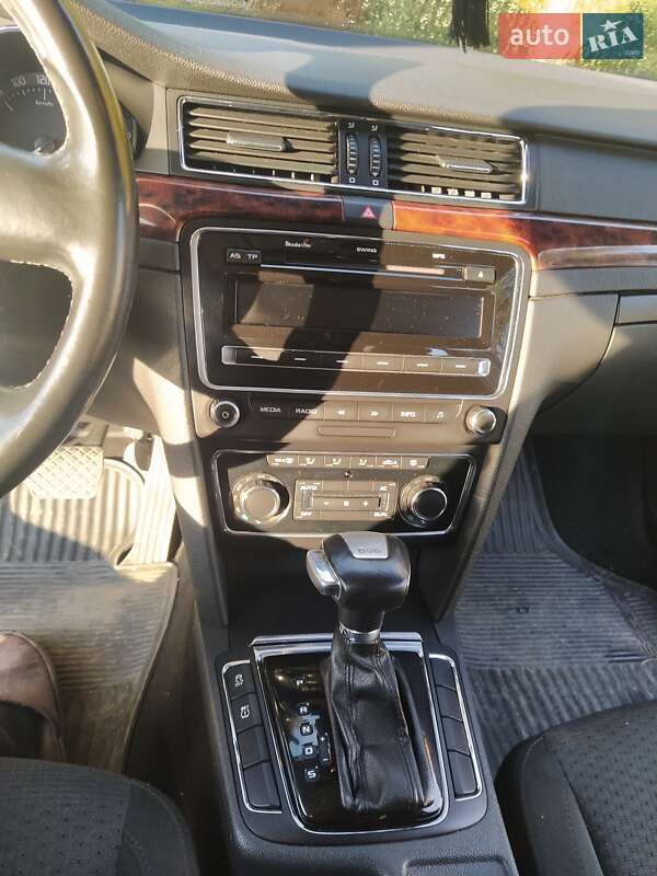 Лифтбек Skoda Superb 2010 в Краматорске