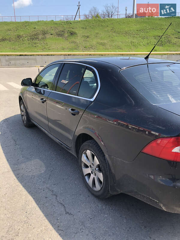 Лифтбек Skoda Superb 2008 в Виннице