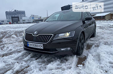 Лифтбек Skoda Superb 2015 в Житомире