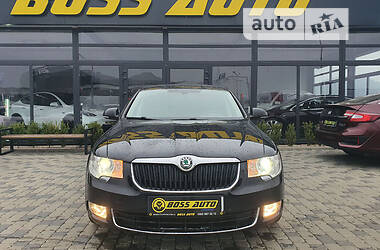 Лифтбек Skoda Superb 2012 в Мукачево