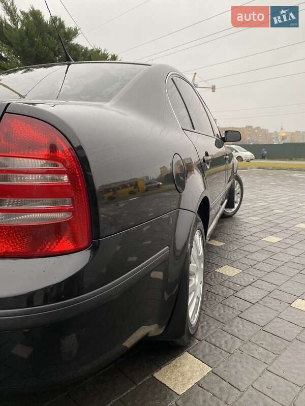 Лифтбек Skoda Superb 2006 в Ужгороде