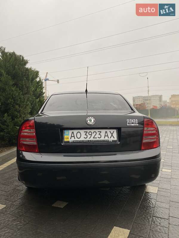 Лифтбек Skoda Superb 2006 в Ужгороде