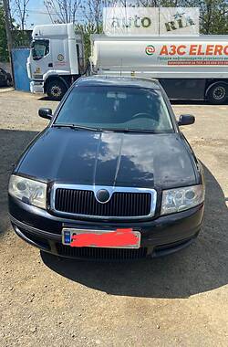 Лифтбек Skoda Superb 2004 в Ужгороде