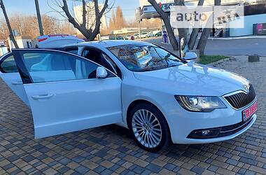 Лифтбек Skoda Superb 2015 в Одессе