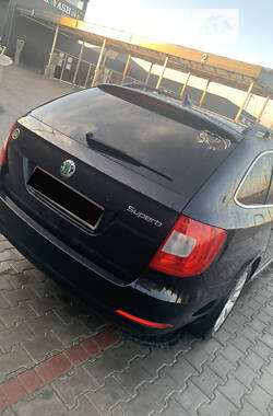 Универсал Skoda Superb 2011 в 