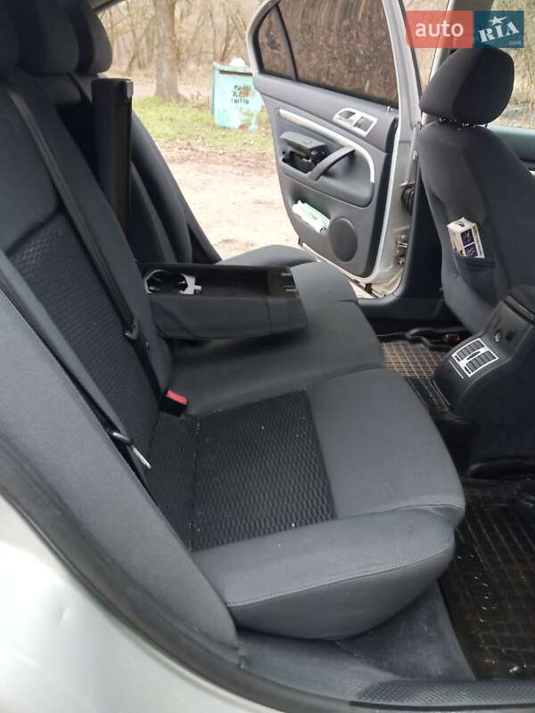 Ліфтбек Skoda Superb 2007 в Кривому Розі