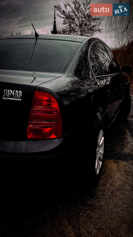 Ліфтбек Skoda Superb 2006 в Києві