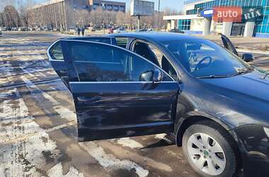 Лифтбек Skoda Superb 2012 в Кривом Роге