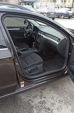 Универсал Skoda Superb 2013 в 